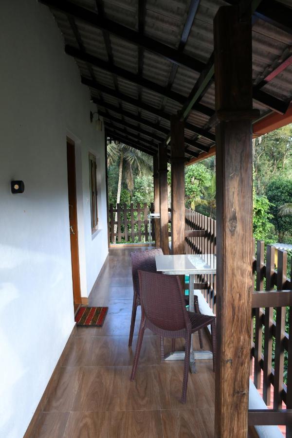 River View Guest House Madikeri Esterno foto